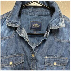 Women's Small Button Up Chambray Denim Shirt, preowned